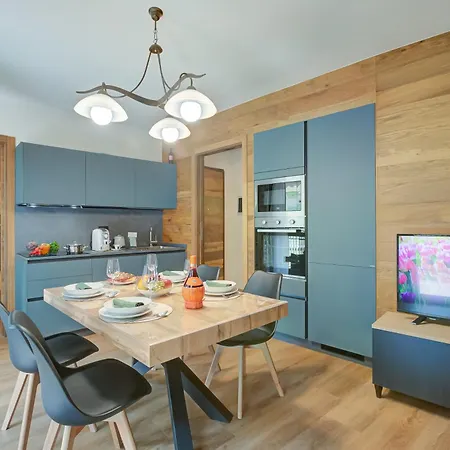 아파트 The Lovely Nest - Happy