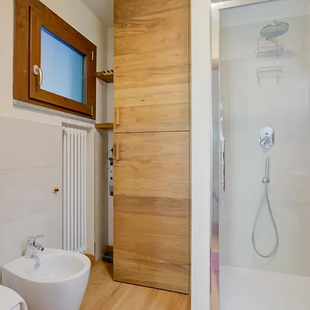 아파트 The Lovely Nest - Happy