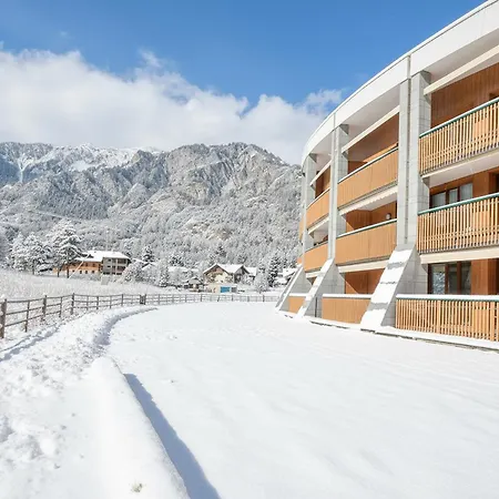 The Lovely Nest - Happy